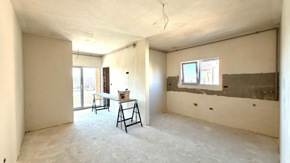 Oportunitate - Apartament cu 2 camere - etaj 1 - Giroc - Poză 1