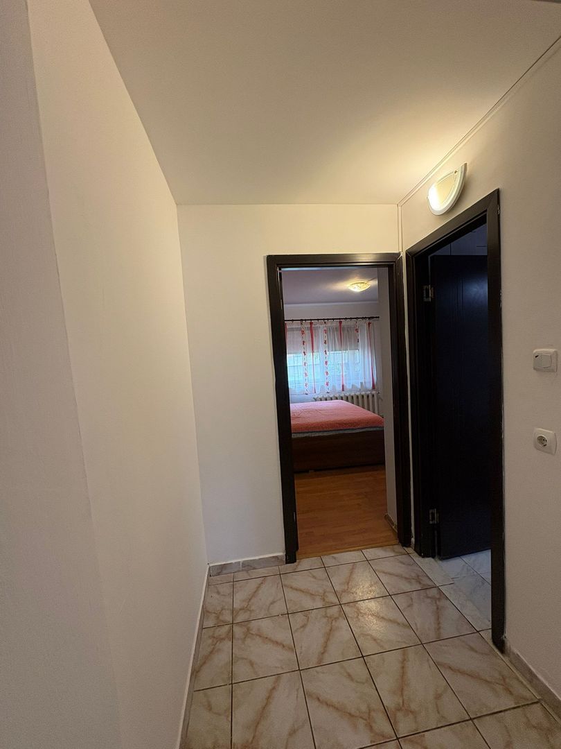 Apartament cu 2 camere de închiriat zona Lenin - Poză 7