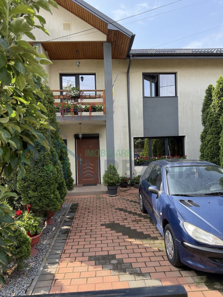 Casă 4 camere, Valea Lupului, Str. Neagoe Basarab, construcție 2014, P+E+pod, teren 213 mp, 105 mp utili + 11 mp terasă + 4 mp balcon - Poză 1