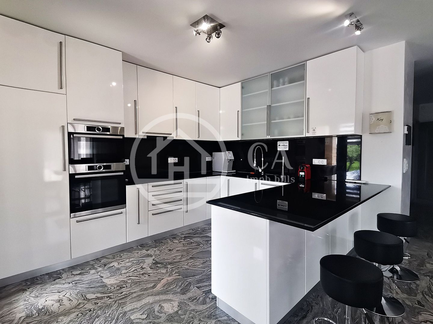 Casa de închiriat cu 6 camere în Cihei, Oradea - Poză 17