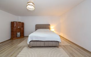 Casă renovată, teren 394 mp – Râșnov, str. Misu Popp, zonă centrală - Poză 7