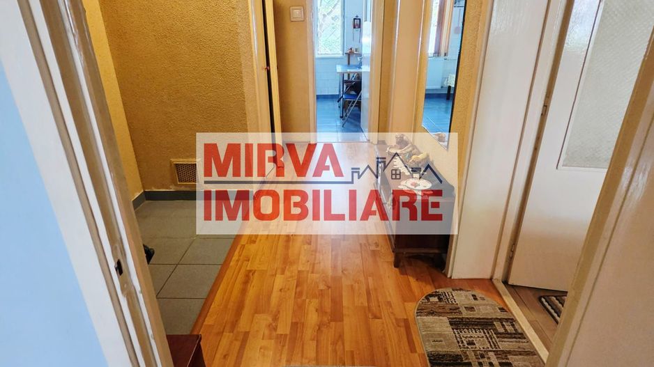 Apartament 3 camere, decomandat, parter, zona Republicii - Poză 5