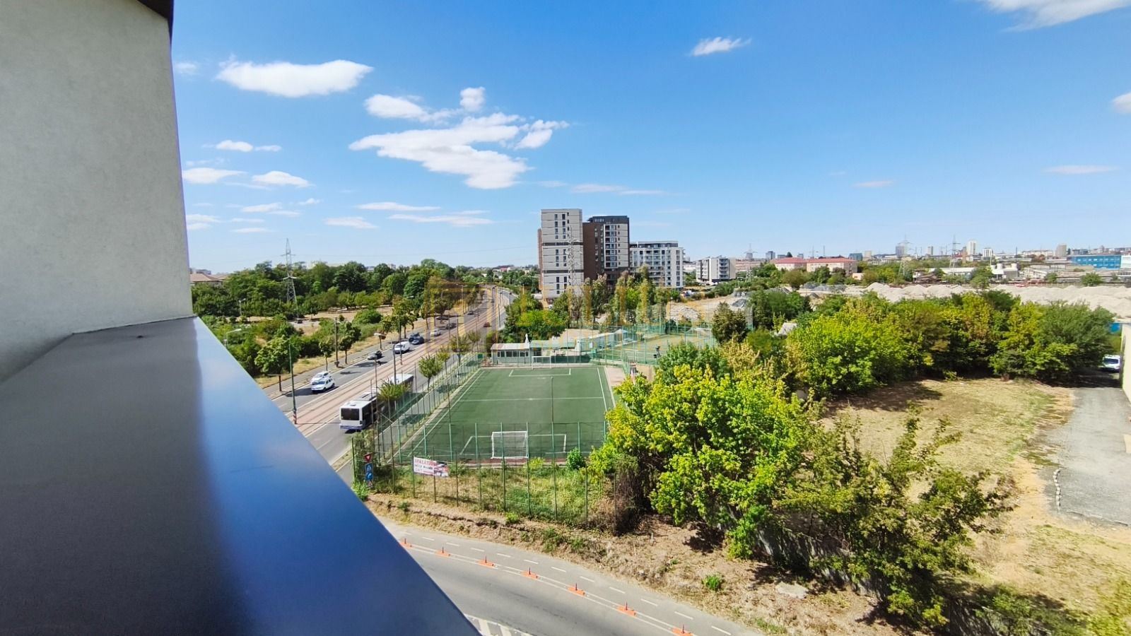 2 camere| Liviu Rebreanu zona Soarelui| loc de parcare| balcon cu vedere superba - Poză 10