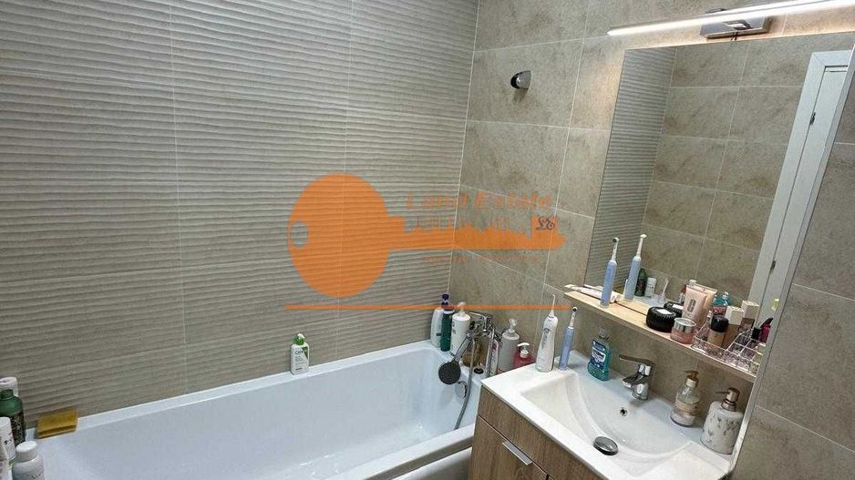 Vanzare 3 camere ( bloc 2020-loc parcare subteran inclus- vedere lac ) - Poză 6