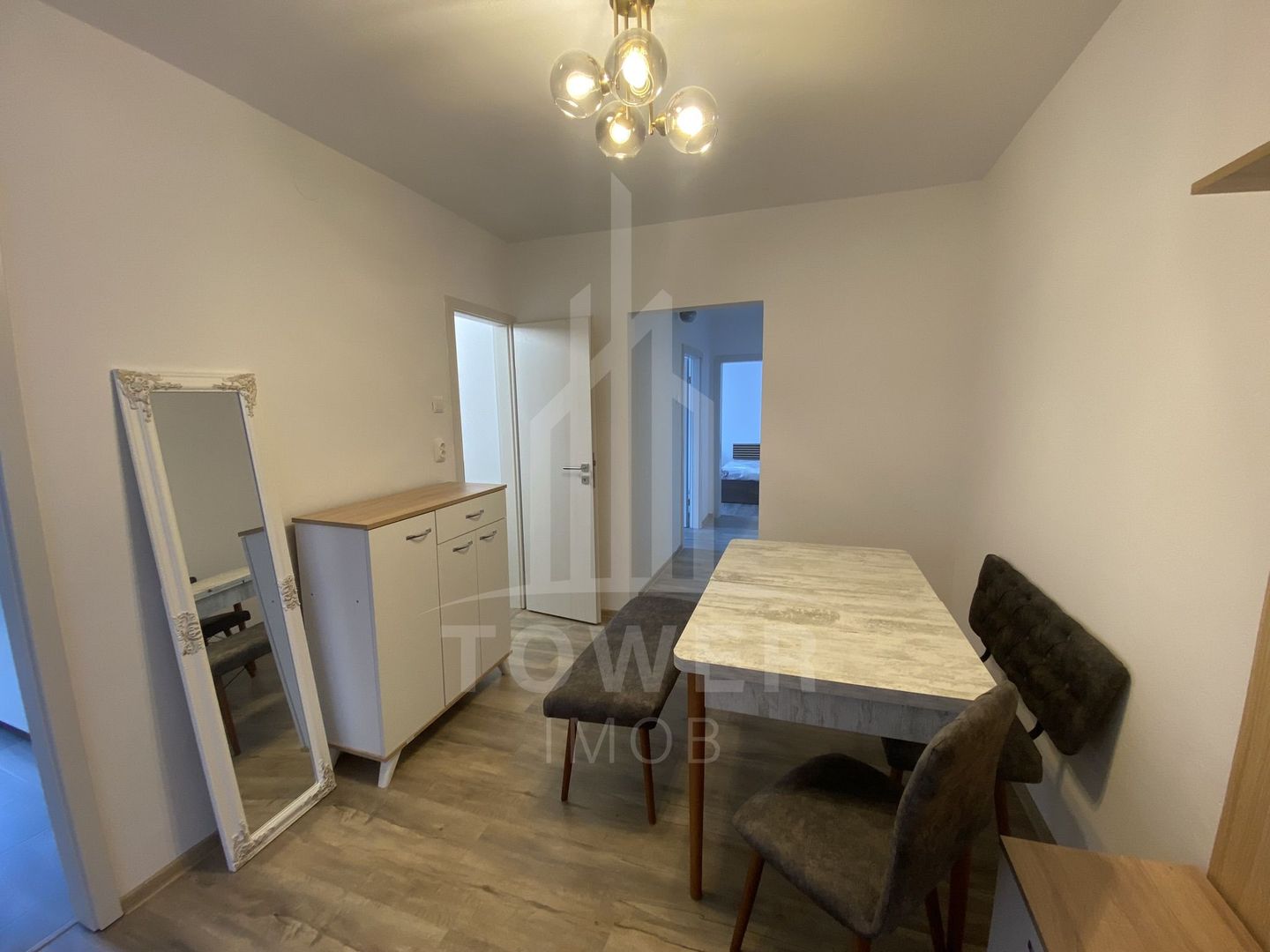 Apartament 3 camere | 2 băi | Prima închiriere | Vasile Aron - Poză 1