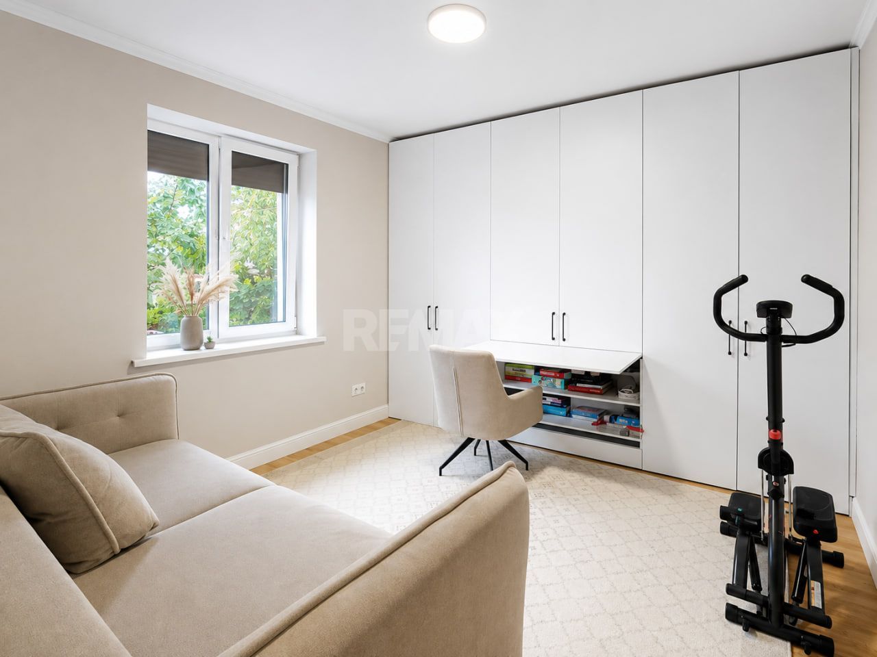 Casă 3 + Living, renovată | 17 ari | Panouri fotovoltaice | Pompă de căldură | Măgdăcești - Poză 11