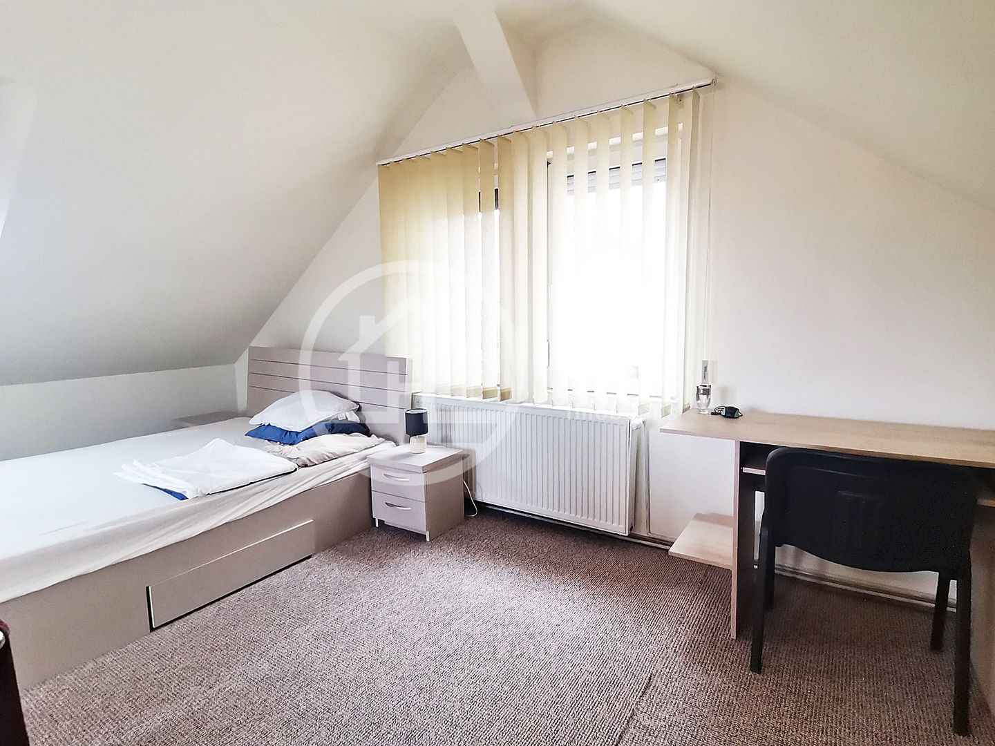 Apartament la casă de închiriat cu 2 camere în zona Centrala, Oradea - Poză 9