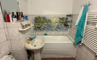 De vânzare apartament 4 camere, decomandat – Vedere dubla spre Parcul Mihai Eminescu si Piata Mica - Poză 5