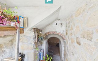 Casă cu 6 camere pe teren de 2029 mp – Miniş - Poză 16