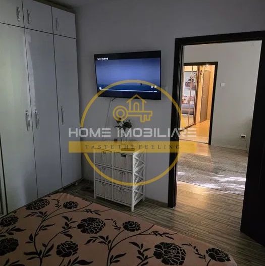 Apartament cu 3 camere/ 60mp/ zona Podu Ros - Poză 2