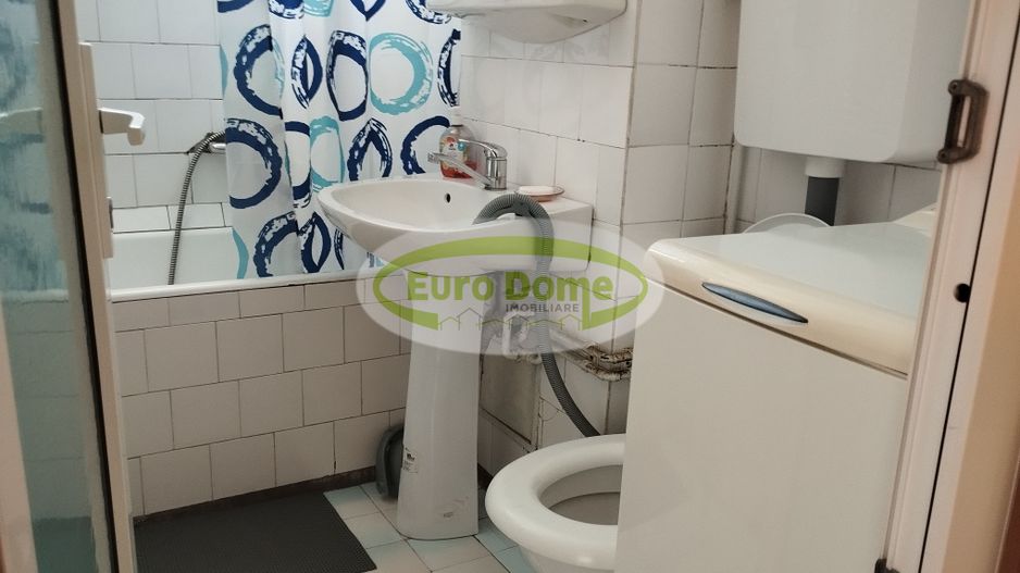 Inchiriere  apartament de 2 camere decomandat - Poză 7