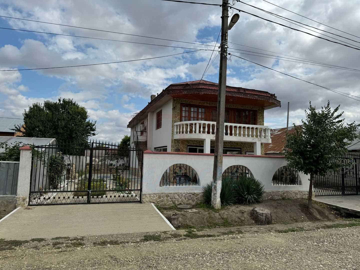 🏡 PROPRIETATE CU POTENȚIAL COMERCIAL ȘI LOCUINȚĂ | 62.000 € - Poză 11