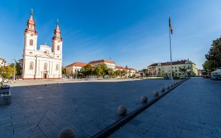Apartament pe două nivele în Piața Catedralei, Arad. - Poză 8
