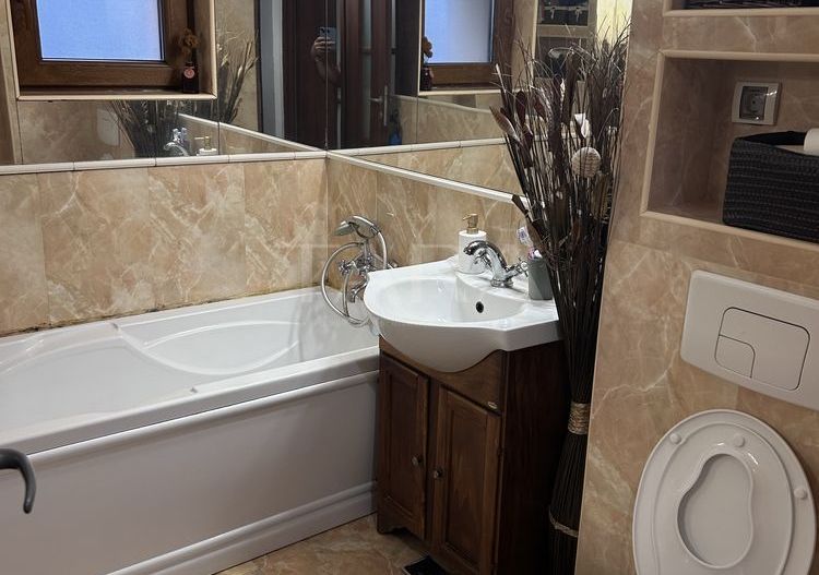 Apartament modern, mobilat și utilat, încălzire în pardoseală, Cluj. - Poză 5