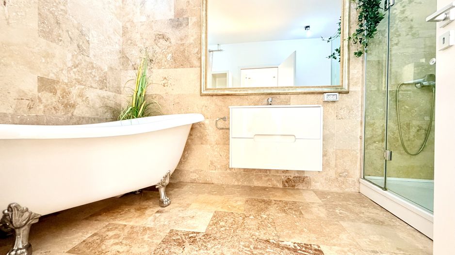 Apartament elegant -curte proprie - garaj - Poză 24