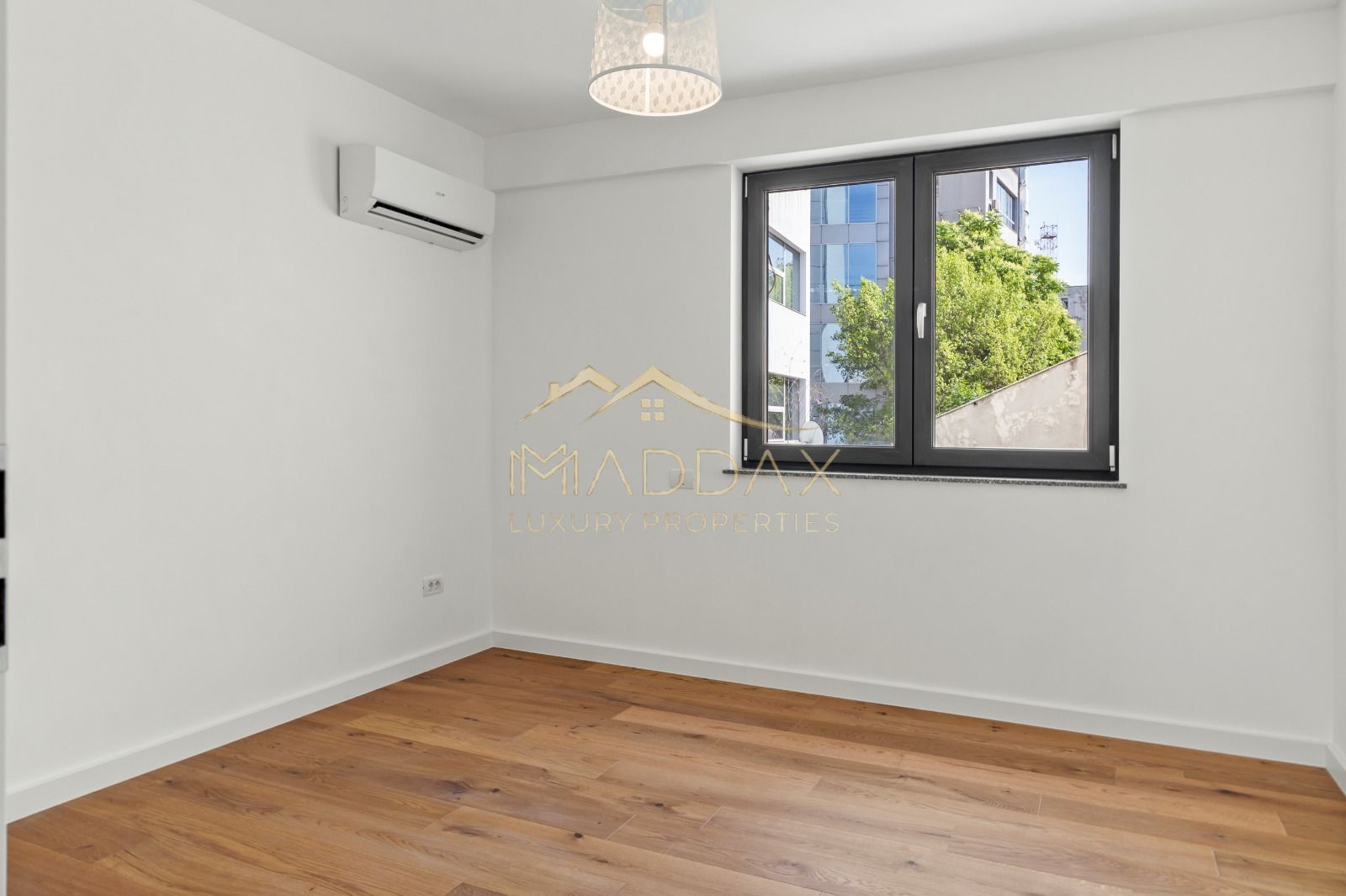 Apartament 3 camere ***117 mp*** Bloc boutique// Aviatiei-Herastrau - Poză 2