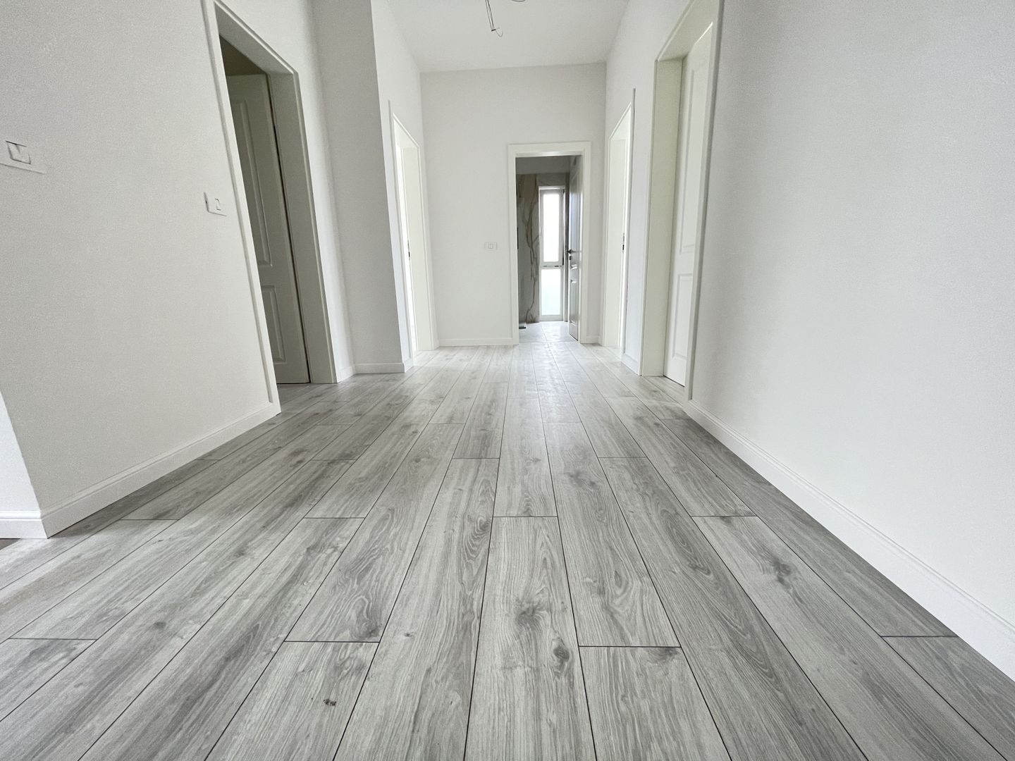 Duplex despărțit prin spațiu tehnic - Poză 8