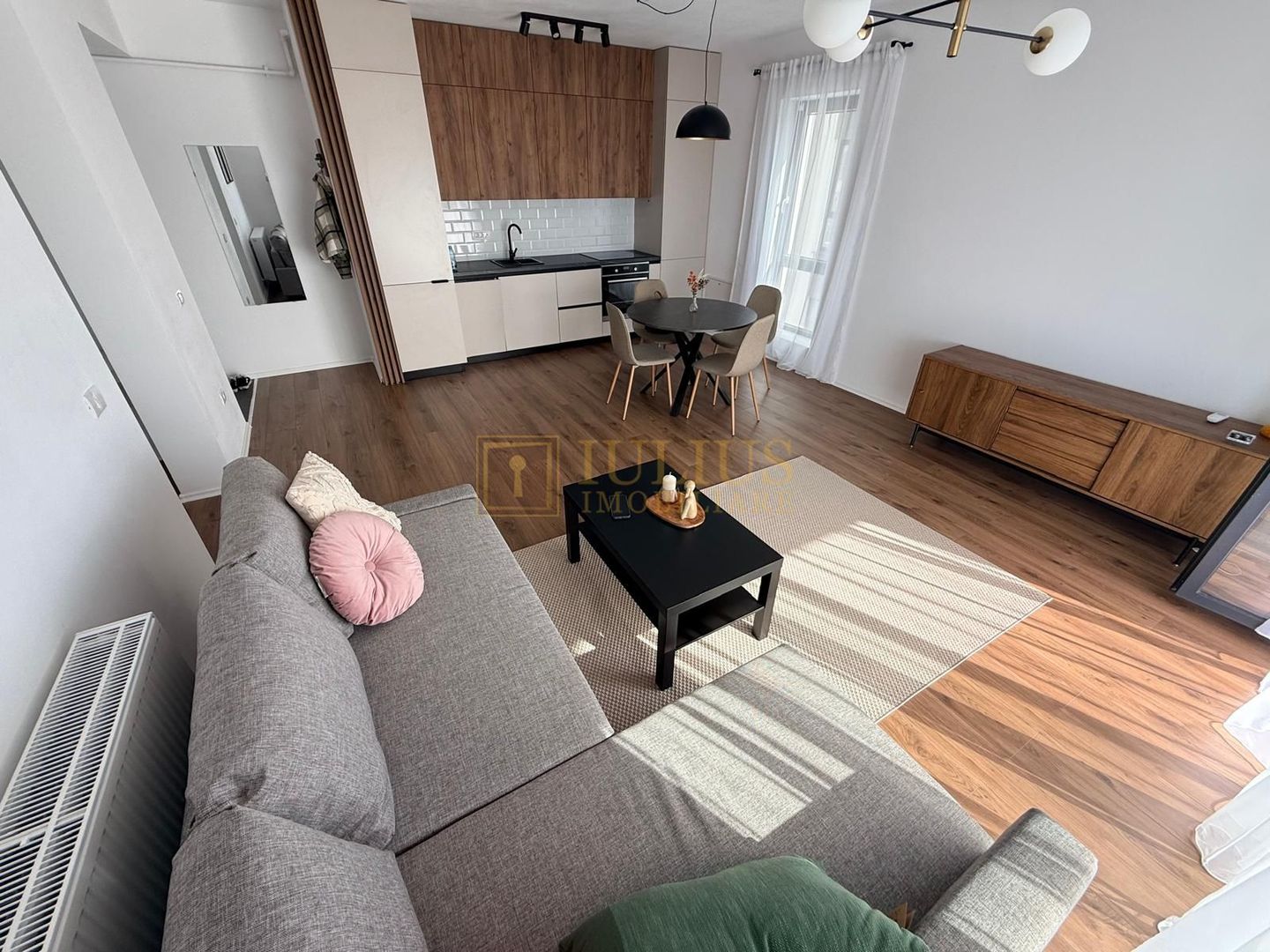 Prima inchiriere| 2 camere| Giroc| loc parcare| - Poză 3