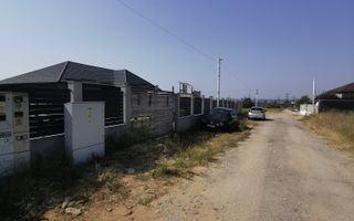 Casa la rosu în Plaiul Vulcănești - Poză 7