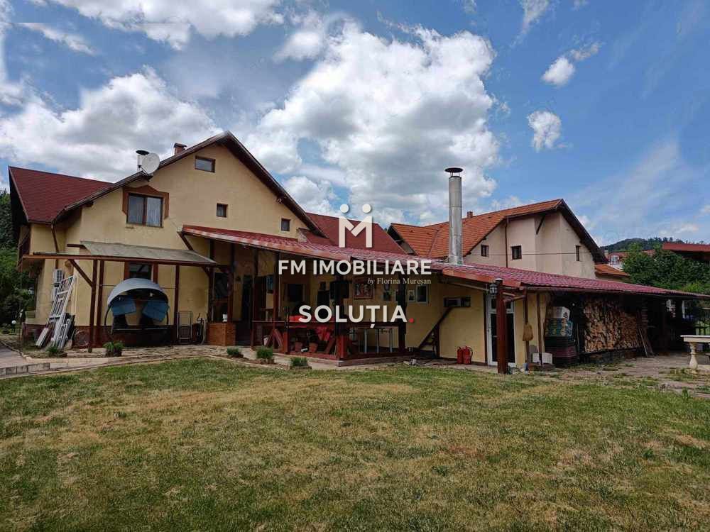 Casă deosebită, spațioasă cu 19,4 ari teren – Tăuții Măgherăuș - Poză 2