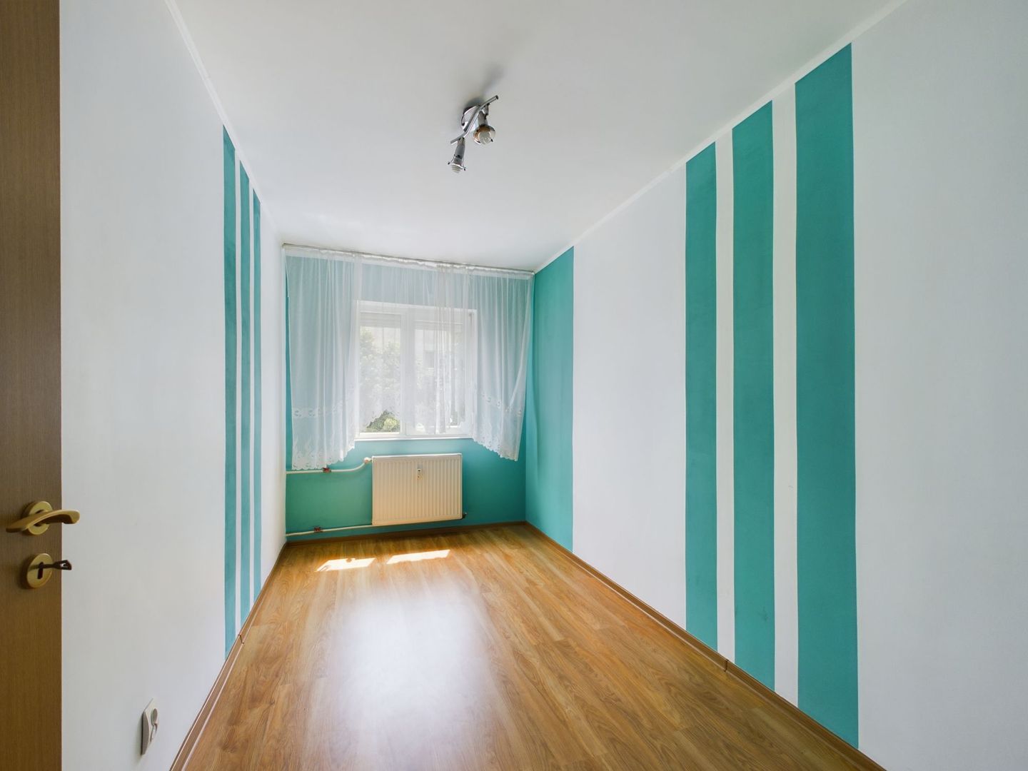 Apartament cu 3 camere Vlaicu- Lebăda - Poză 3