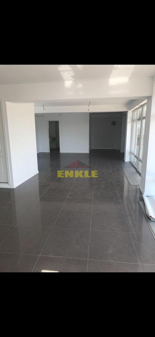 De inchiat spatiu comercial, zona Ultracentrala - Poză 1