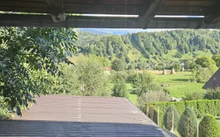Pensiune 10 camere cu restaurant // teren 900 mp // Moieciu de Jos - Poză 11