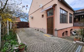 Casa D+P, cu piscina si teren 680 mp, Lipova, comision 0% - Poză 2