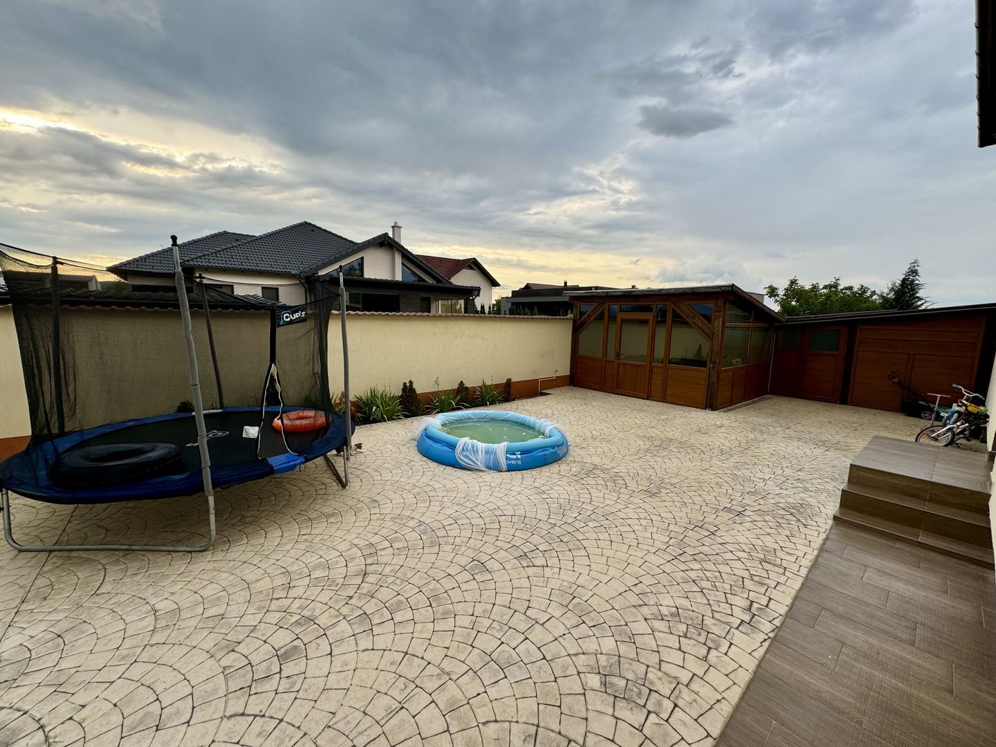 Casă Spațioasă de Vânzare în Ghimbav | Două Apartamente | Teren 579 mp - Poză 24