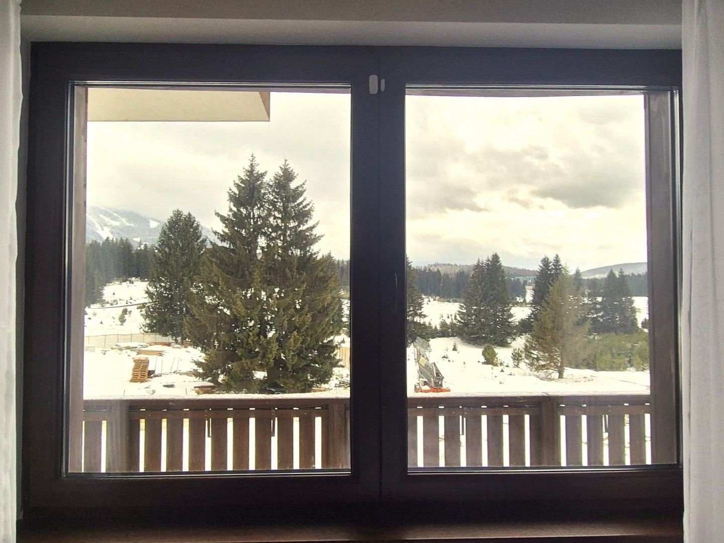 Apartamente în vilă construite în 2024, cu priveliște spre Postăvaru. - Poză 10