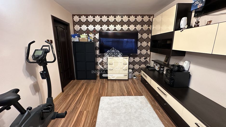 Apartament 3 camere Giulesti - Poză 2