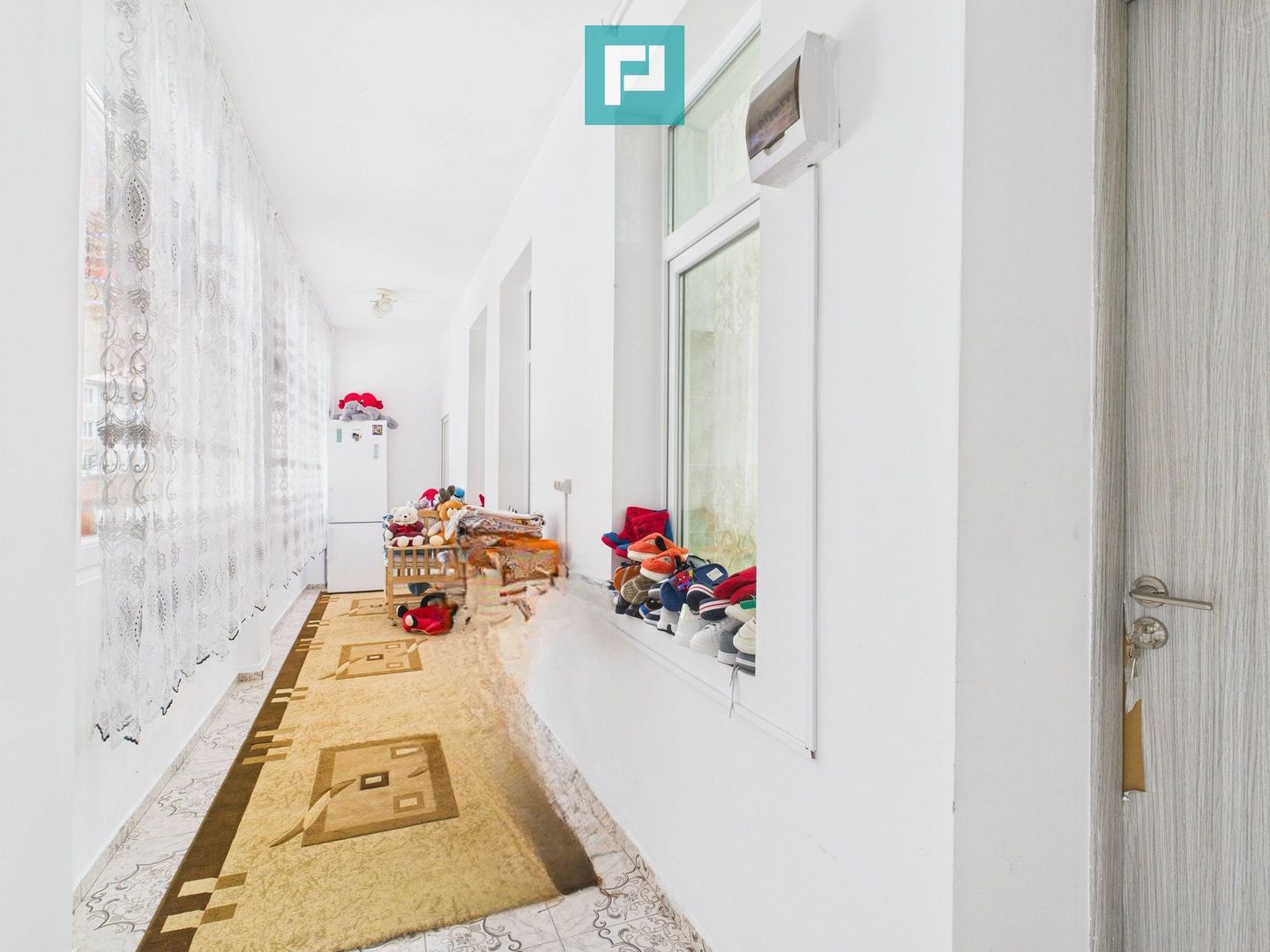 Două case, curte mare, lângă Castelul Huniazilor - Poză 26