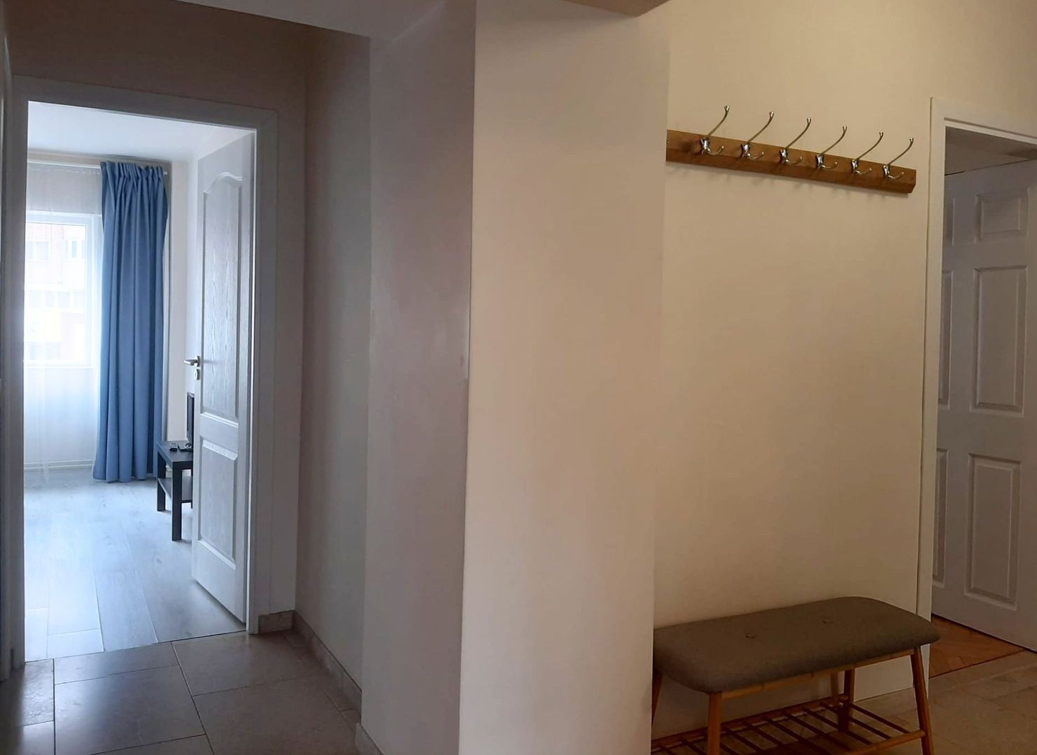 Vanzare 3 camere complet renovat zona pietonala Racadau - Poză 12