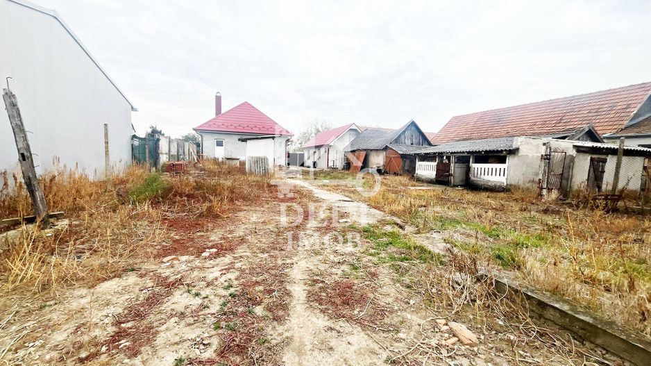 Casa de vanzare cu 3 camere in Biharia, Oradea - Poză 12