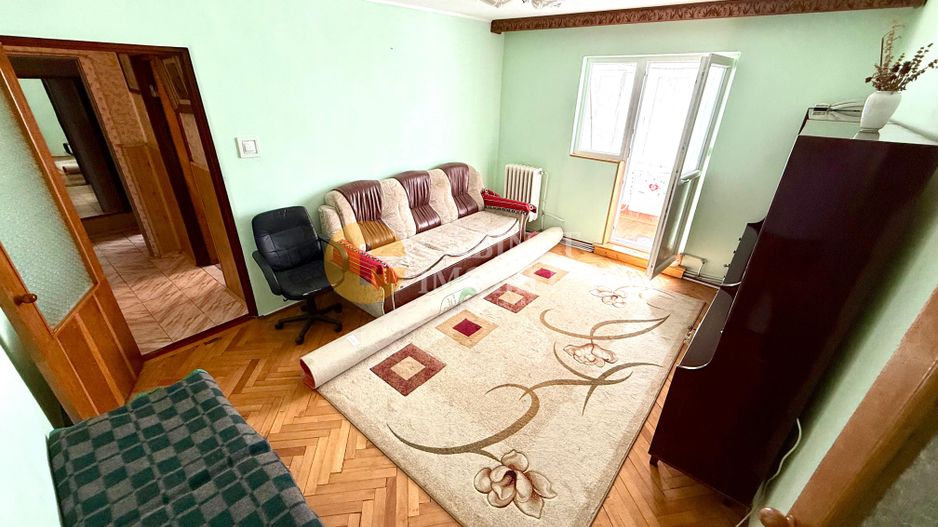 3 Camere - Liber - Etaj 1 - Tesatura - Poză 2