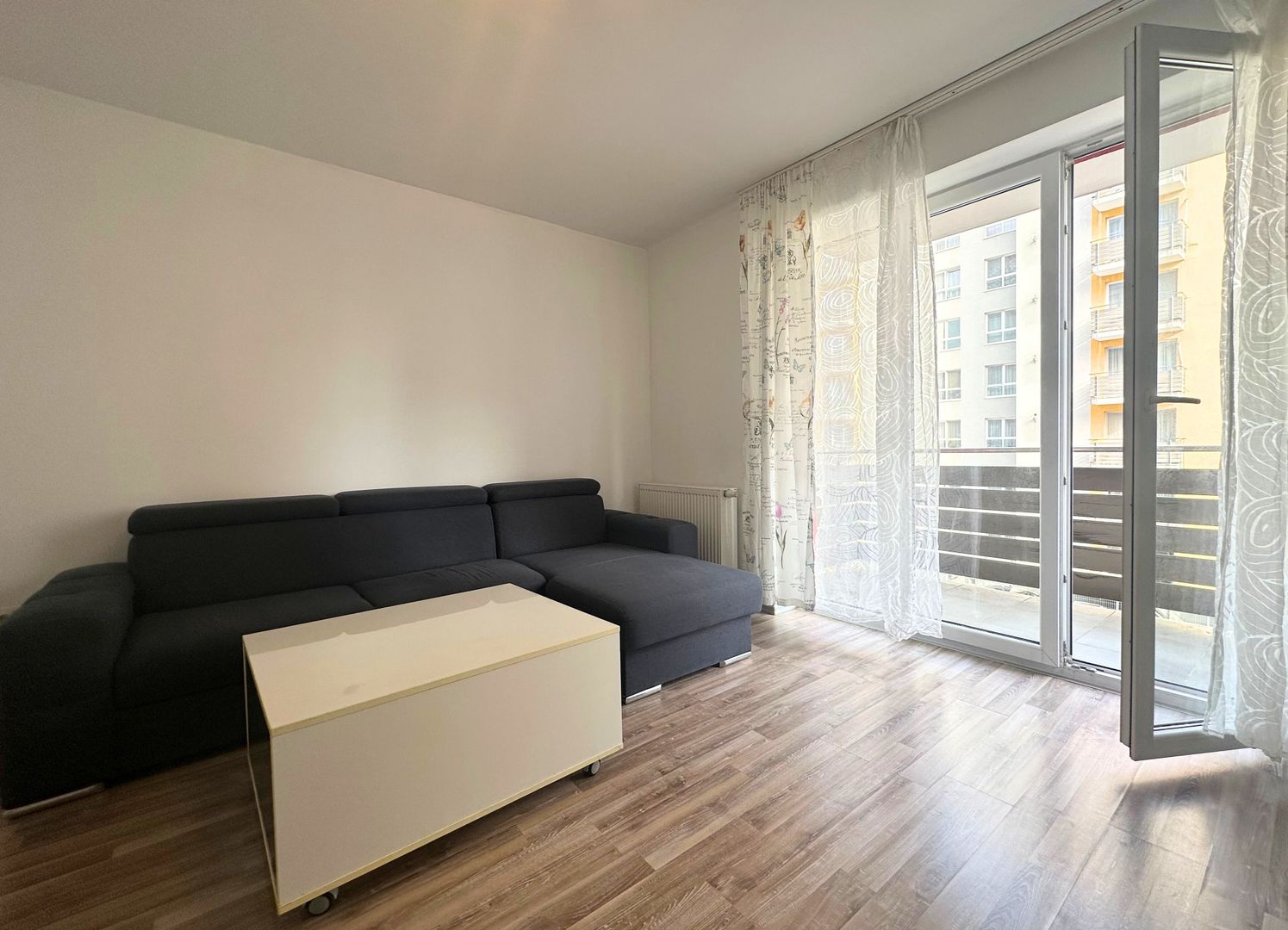 Închiriere apartament 2 camere mobilat cu parcare si boxa et 2  Avantgarden 3 - Poză 3