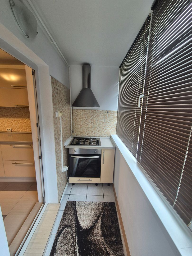 Închiriez apartament 2 camere Micro 4 - Poză 8