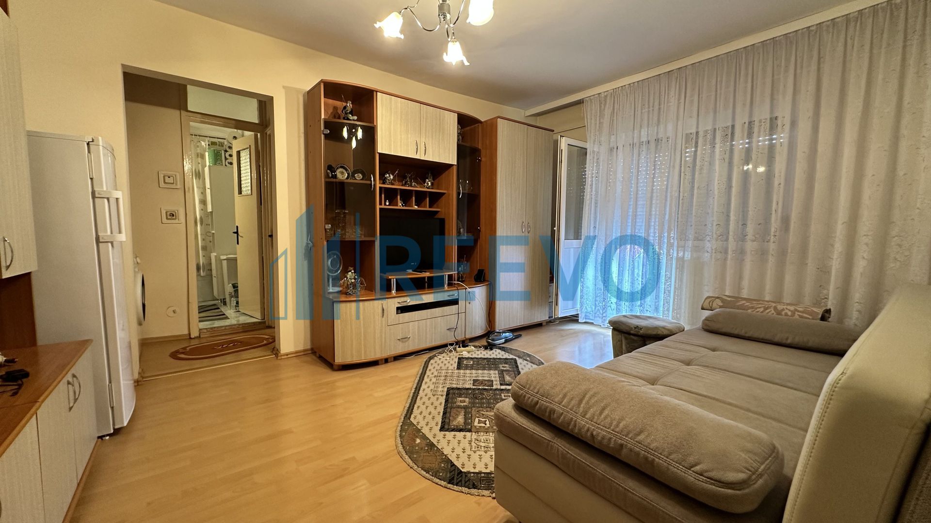Apartament 2 camere, zona Piața Sud! - Poză 2