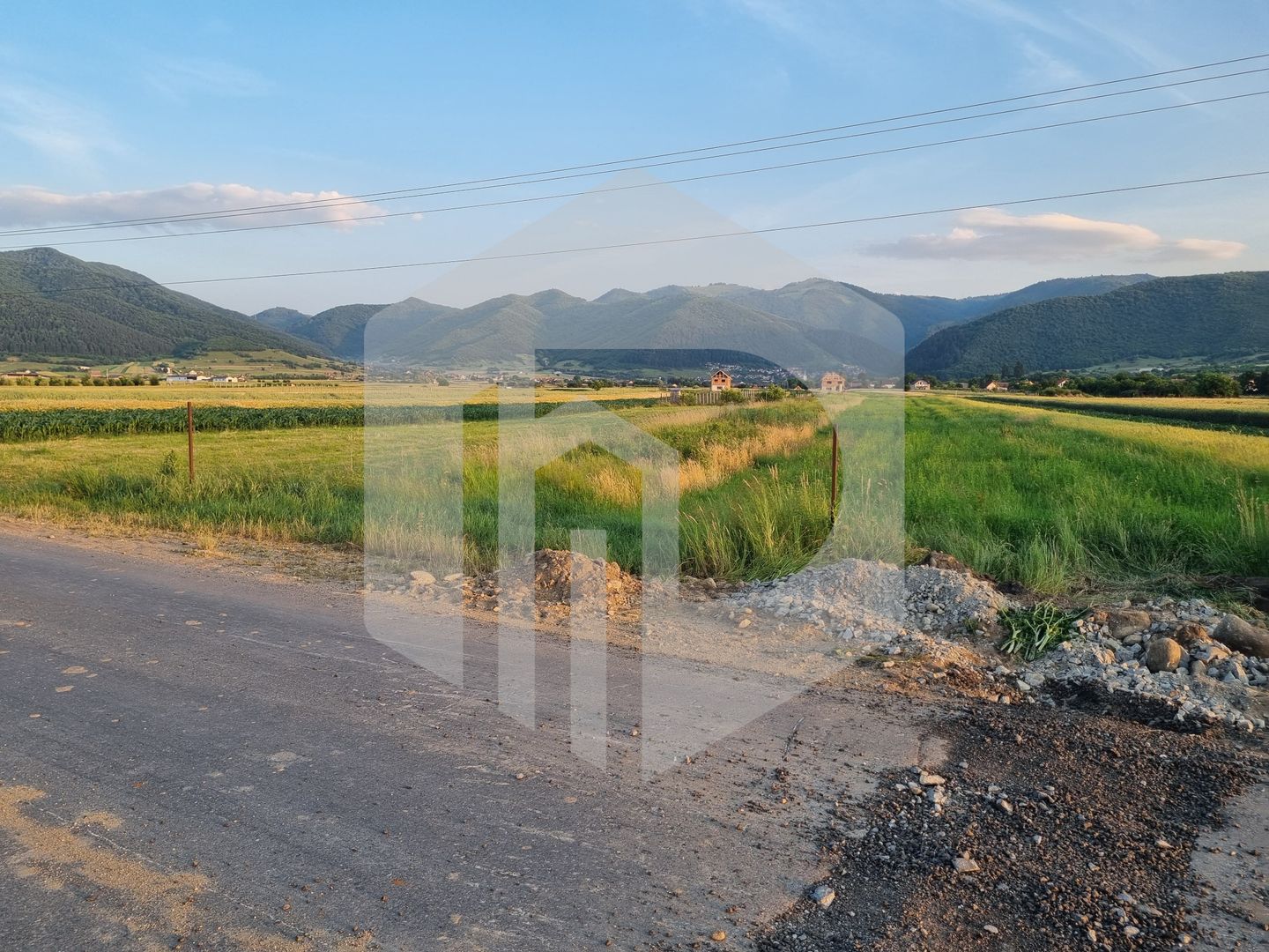 Teren Gura Râului-Orlat-1782 MP-2 fronturi-Utilitatile la 30 ml - Poză 7