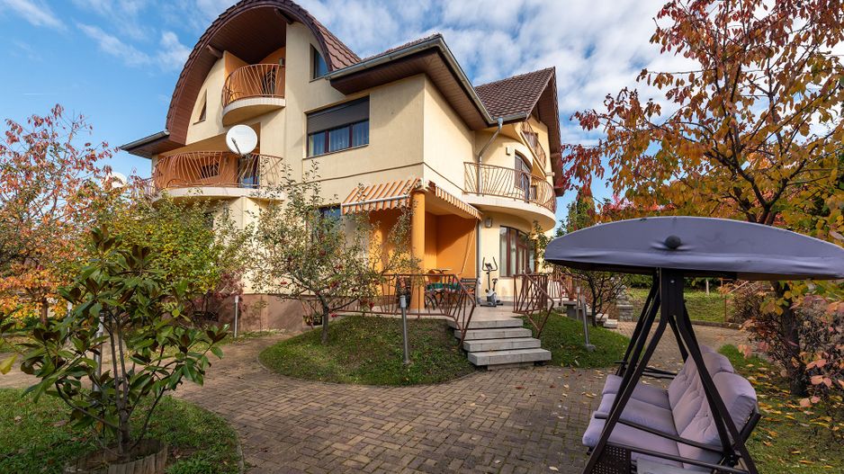 VILĂ 550 mp, LOT 1.006 mp Cartier Europa - Poză 2