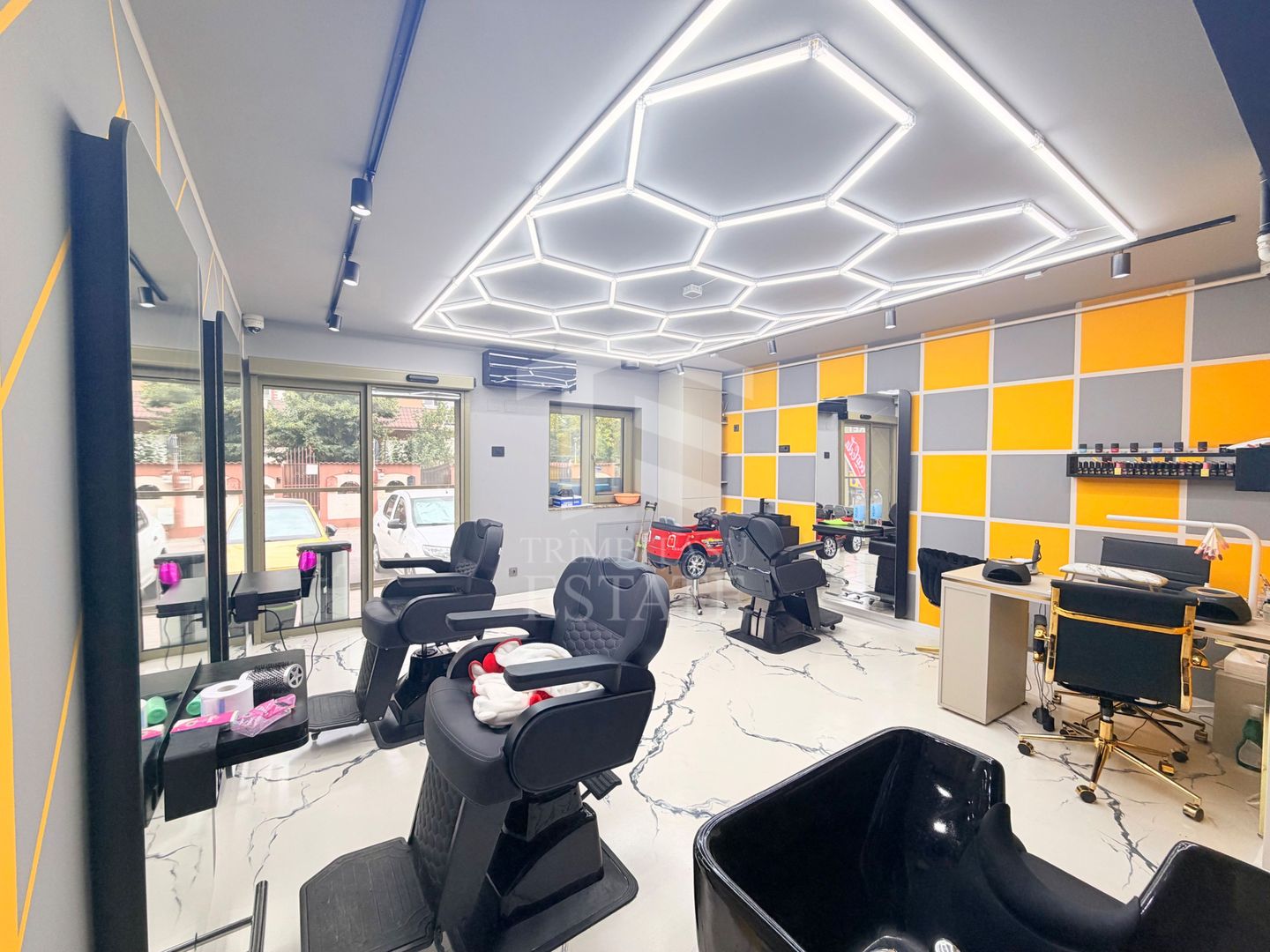 Sp.Comercial / Salon 80 mp+ 4 Parcări | 2 Luni GRATIS | Drum.Ghindari - Poză 4