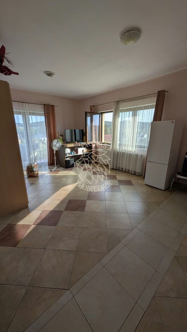 Apartament 46 mp-etaj 3-parcare-balcon-Zona Hotel Diana - Poză 1