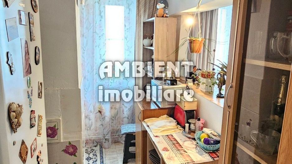 Apartament cu 4 camere, etaj 1, zona CENTRU - Camera de comert; - Poză 3