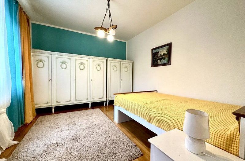 Casa la intrare în Ghiroda - Poză 15