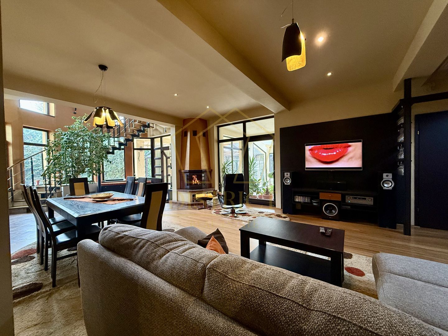 Vila impresionanta cu teren de 1431mp | Dumbravita - Poză 1