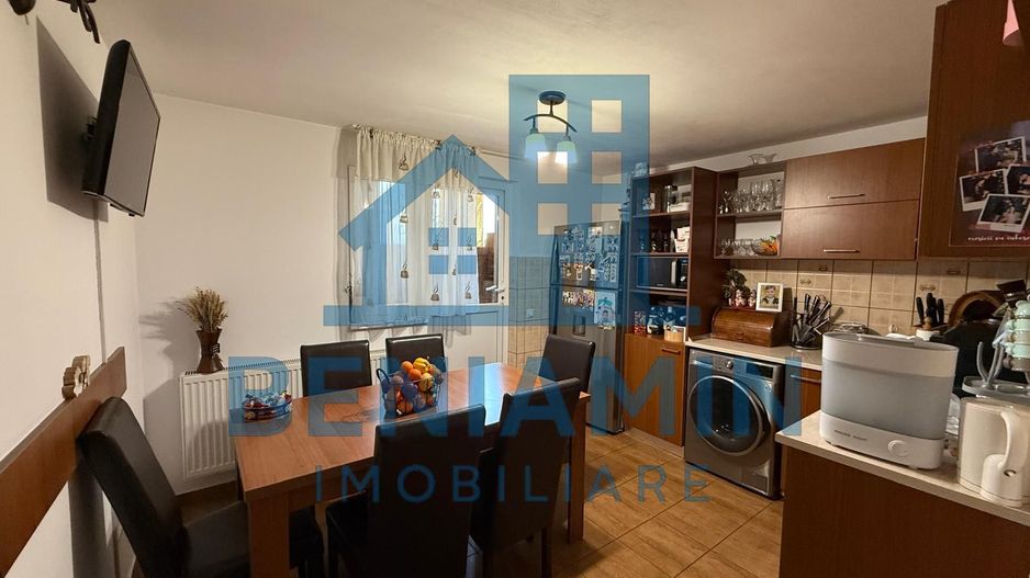 Casa P+1-cu 3 dormitoare-2 bai-Living-Bucatarie-Bariera Valcii - Poză 17