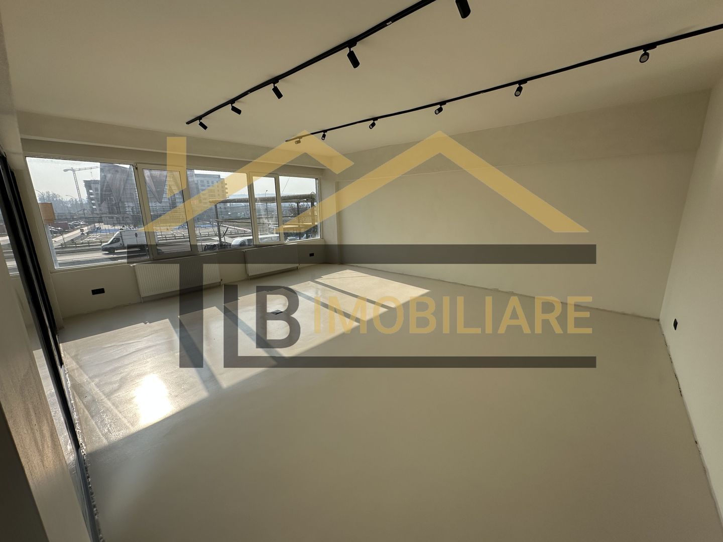 Spatiu de inchiriat, 130mp, parcare, Zona Libertatii - Poză 3