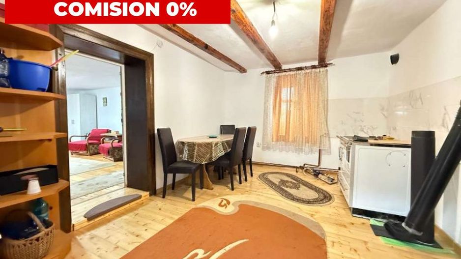 Casa individuala cu teren generos – 8.356 mp – Tichindeal, jud. Sibiu - Poză 1