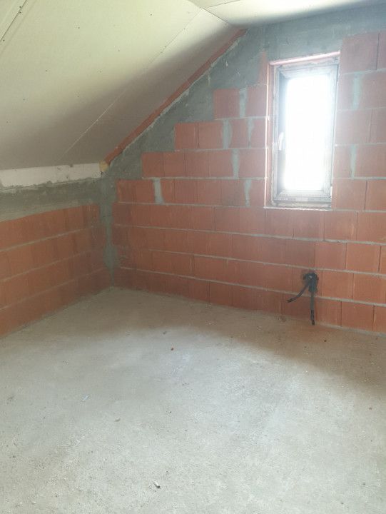 AZURA Imobiliare Pitesti - De Vanzare Casa Albota zona Luxor - Poză 14