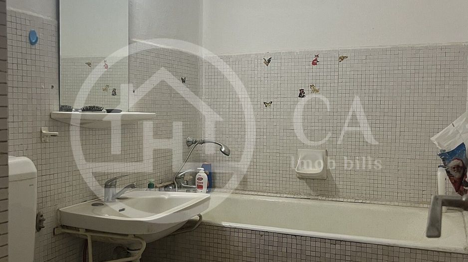 Apartament cu 2 camere de vanzare Rogerius Oradea - Poză 3